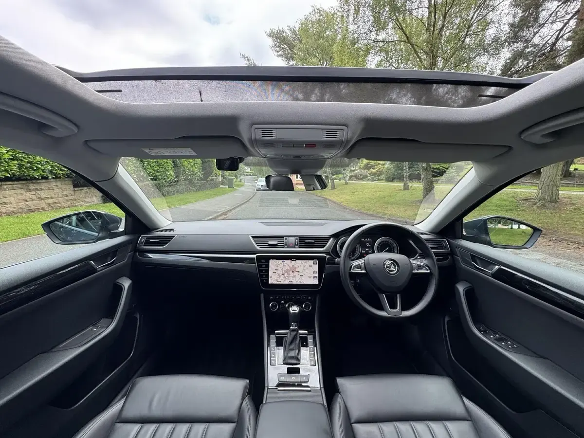 Used Skoda Superb LAURIN & KLEMENT 280 HP (205 kW) 2018 Grey Hatchback