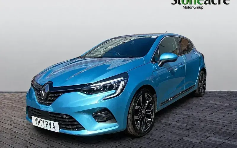 Used Renault Clio Version S 90 HP (66 kW) 2022 Hatchback