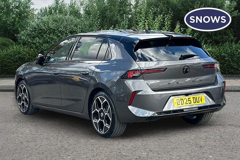 Used Vauxhall Astra Ultimate 130 HP (95 kW) 2025 Grey Hatchback