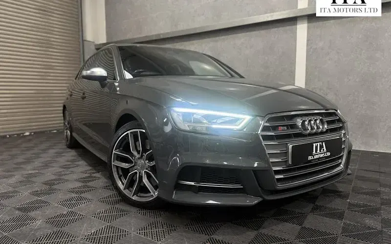 Usado Audi S3 Sportback Design 310 HP (228 kW) 2018 Citadino