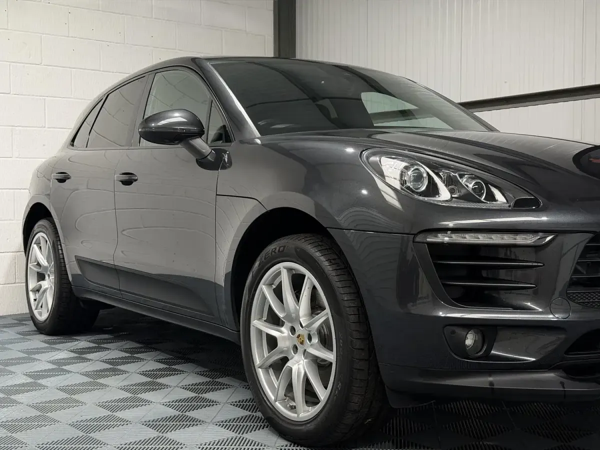 Used Porsche Macan 252 HP (185 kW) 2017 Grey SUV