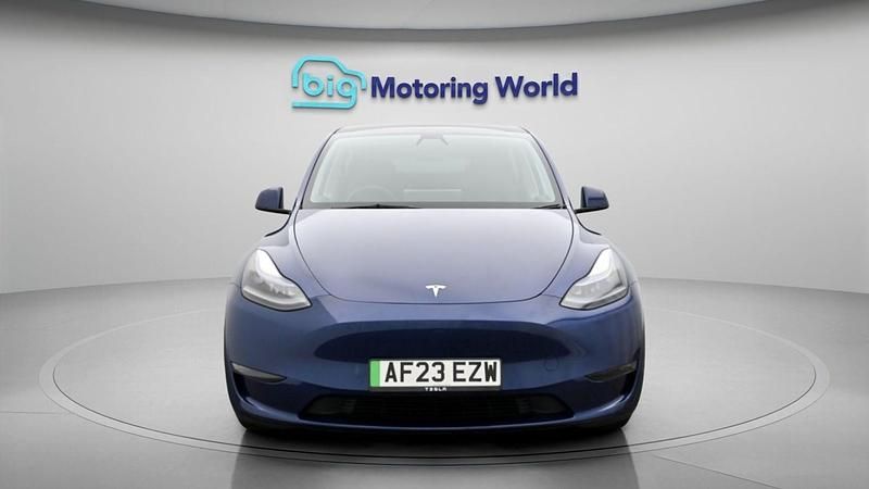 Used Tesla Model Y Long Range AWD 378 kW (514 HP) 2023 Blue SUV