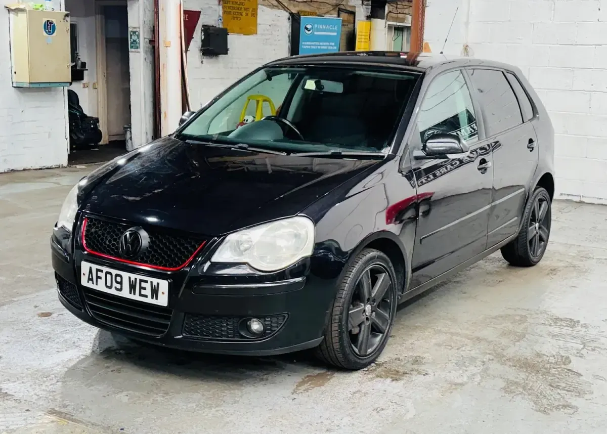Used VW Polo Match 80 HP (58 kW) 2009 Black Hatchback