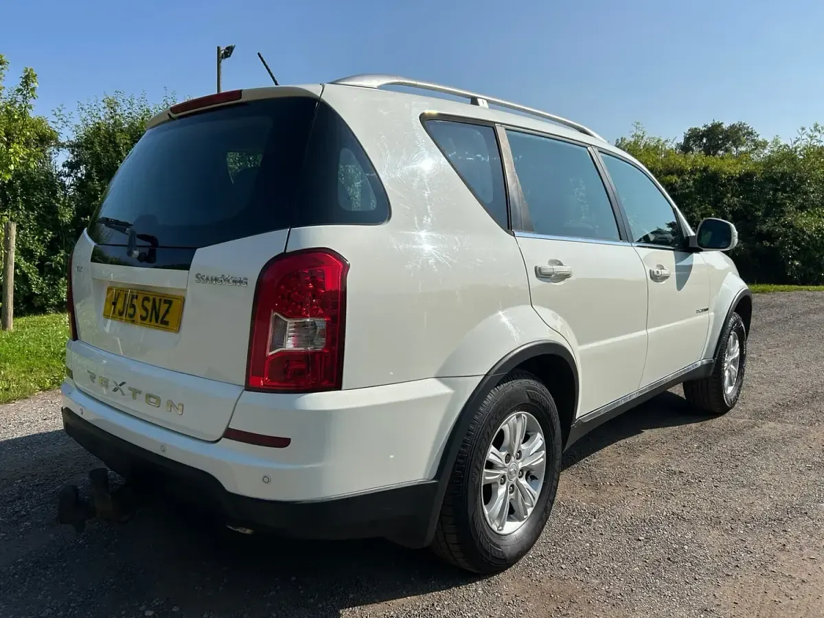 Used SsangYong Rexton 2015 White SUV