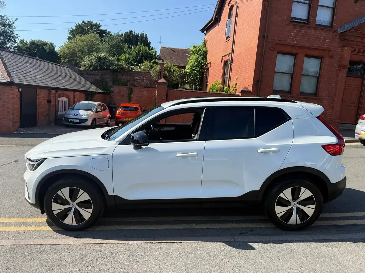 Used Volvo XC40 Plus 2023 White SUV