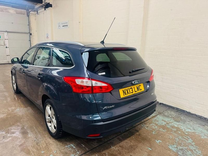 Used Ford Focus Zetec 2013 Grey Estate