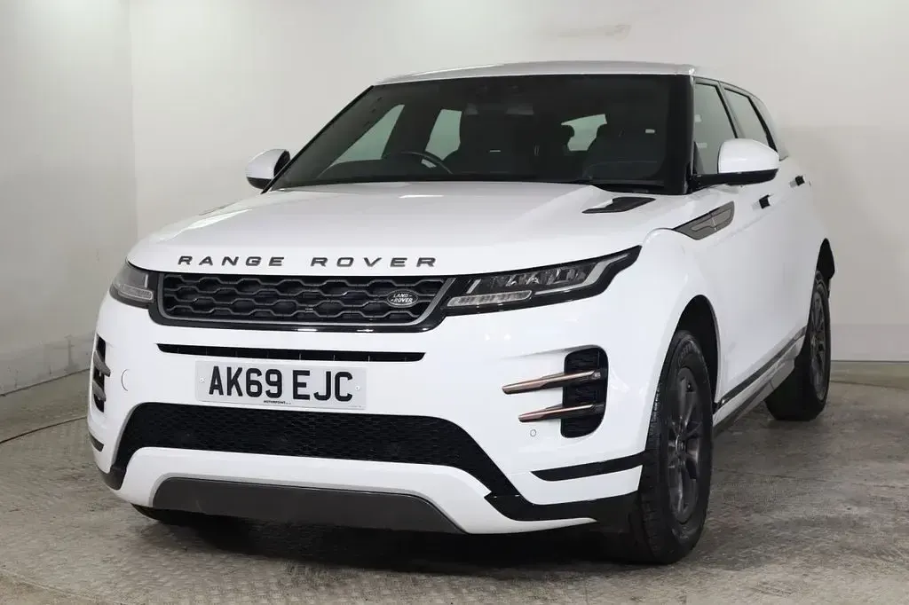 Used Land Rover Range Rover evoque R-Dynamic 150 HP (110 kW) 2019 White SUV