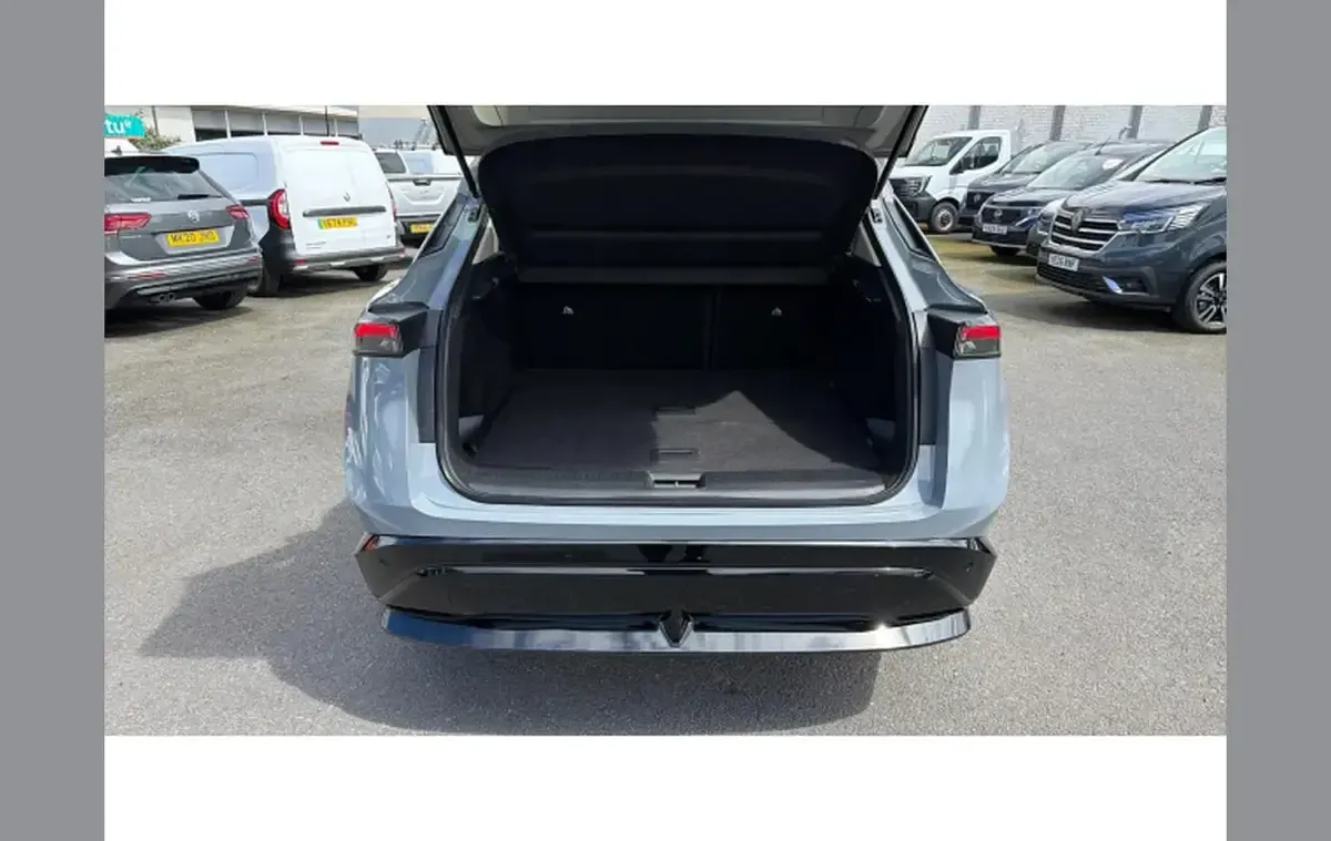 Usado Nissan Ariya 160 kW (218 CV) 2023 Gris SUV