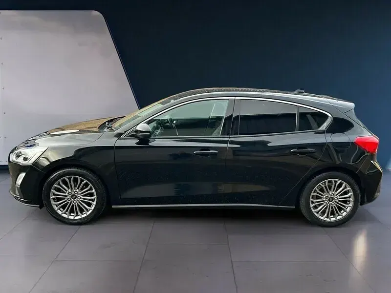Used Ford Focus ST-Line X 140 HP (102 kW) 2018 Black Hatchback