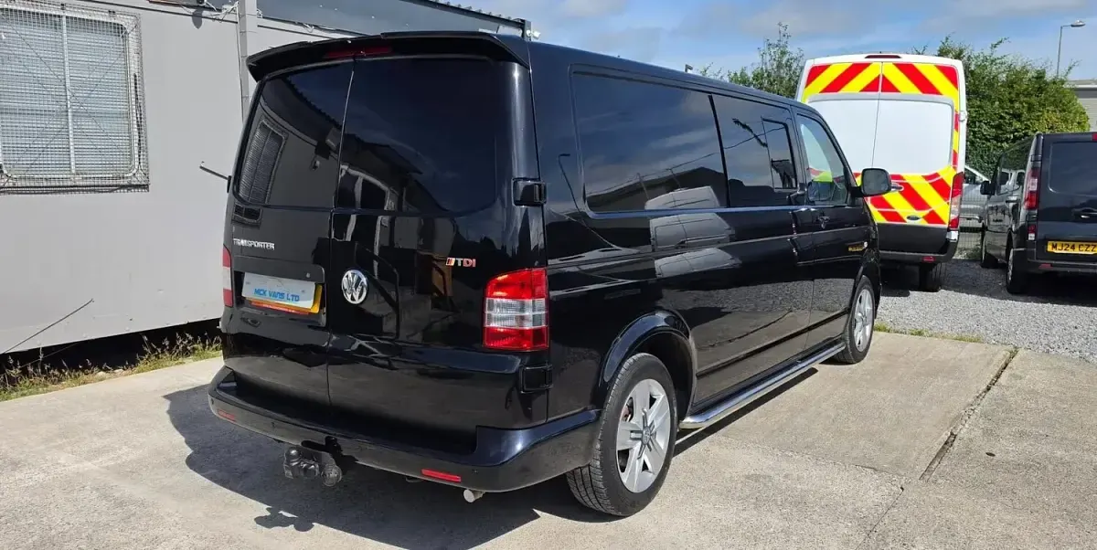Used VW T5 140 HP (102 kW) 2010 Black Van