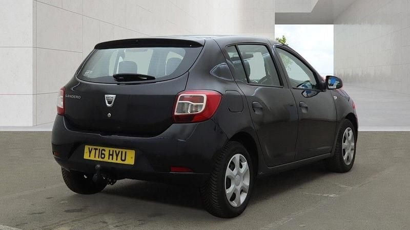Used Dacia Sandero Ambiance 90 HP (66 kW) 2016 Black Hatchback