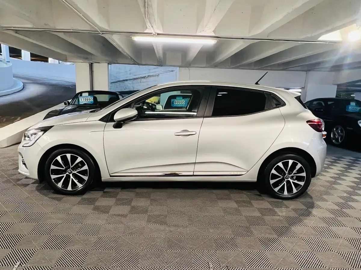 Used Renault Clio Iconic 2020 Silver Hatchback