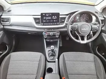 Used Kia Stonic 99 HP (72 kW) 2023 Yellow SUV