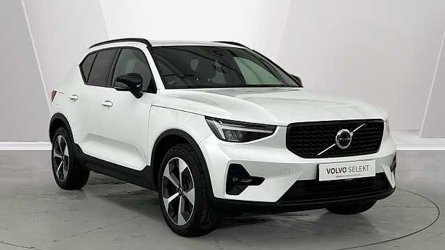 Used Volvo XC40 Plus 194 HP (142 kW) 2025 SUV