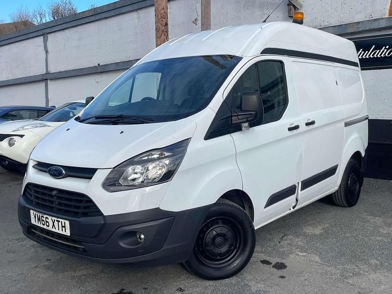 Used Ford Transit Custom 105 HP (77 kW) 2017 White Van