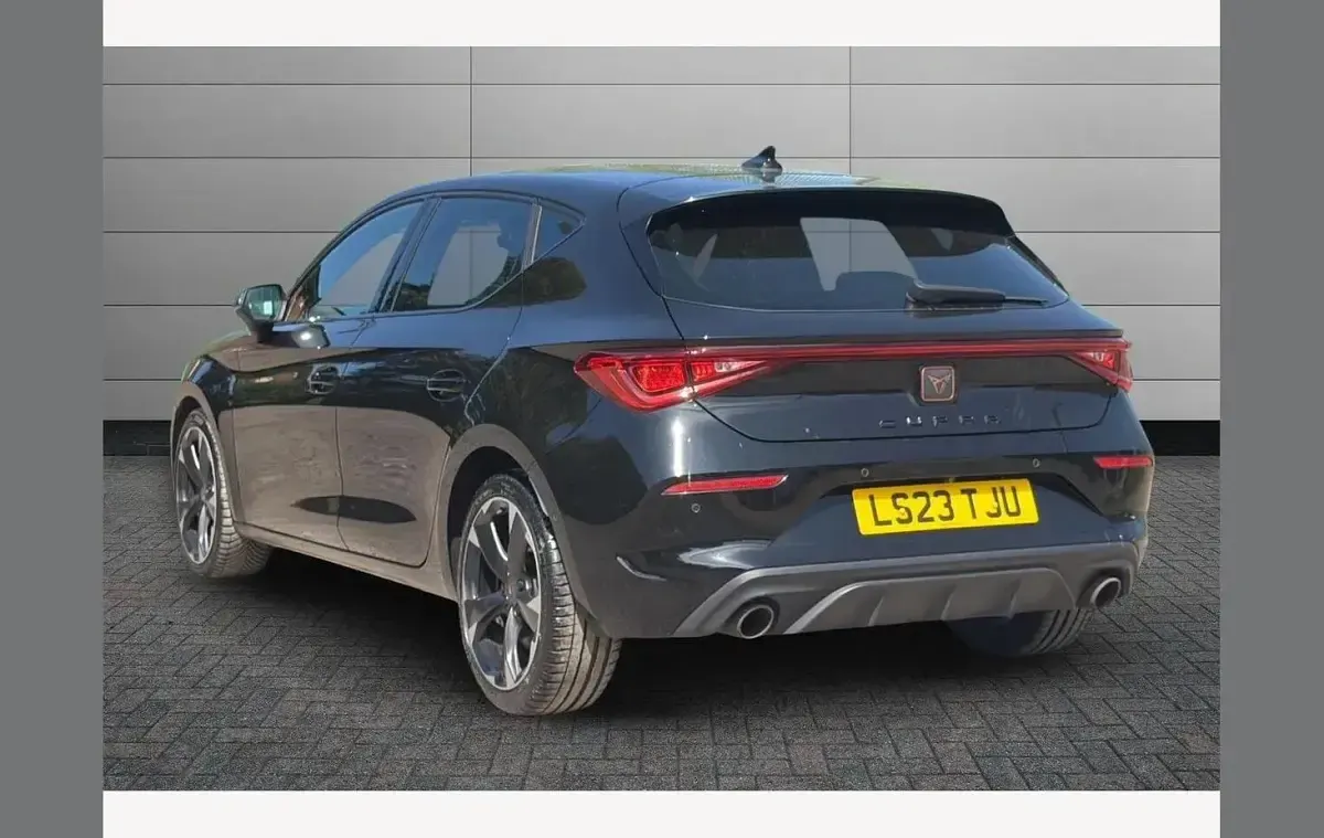 Used Cupra Leon VZ1 245 HP (180 kW) 2023 Black Hatchback