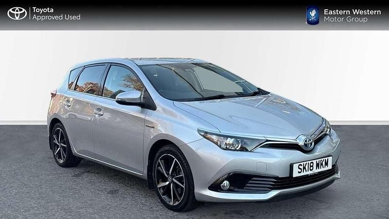 Silver Used 2018 Toyota Auris Hybrid Design Hatchback | £12,999 (Fair price) - Image 1/4