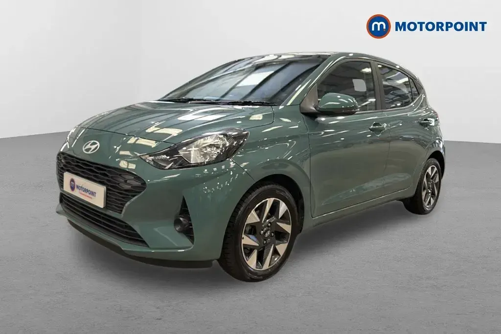 Usado Hyundai i10 Advanced 67 HP (49 kW) 2024 Verde Citadino