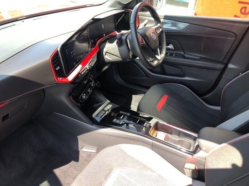 Used Vauxhall Mokka SRi 100 kW (136 HP) 2021 Red SUV