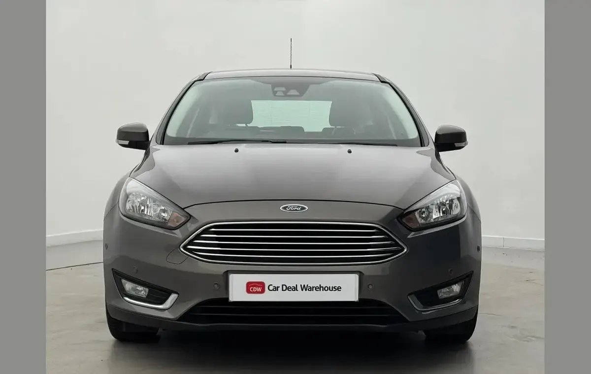 Used Ford Focus Titanium 123 HP (90 kW) 2016 Brown Hatchback