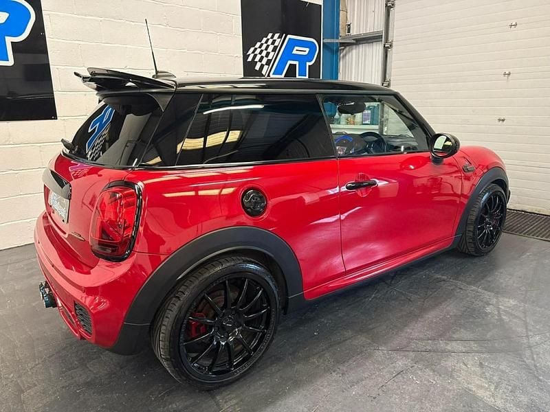 Used Mini John Cooper Works Hatch 300 HP (220 kW) 2015 Red Hatchback