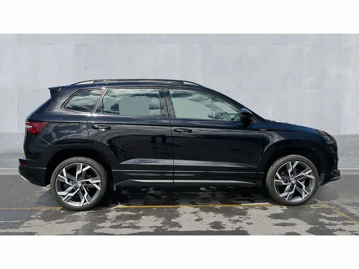 Used Skoda Karoq SportLine 150 HP (110 kW) 2024 Black SUV