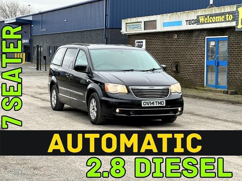 Used Chrysler Grand Voyager 2014 Black MPV