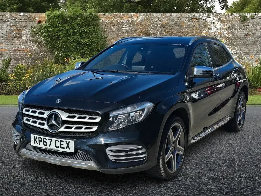 Used Mercedes GLA220 AMG line 177 HP (130 kW) 2017 Black SUV