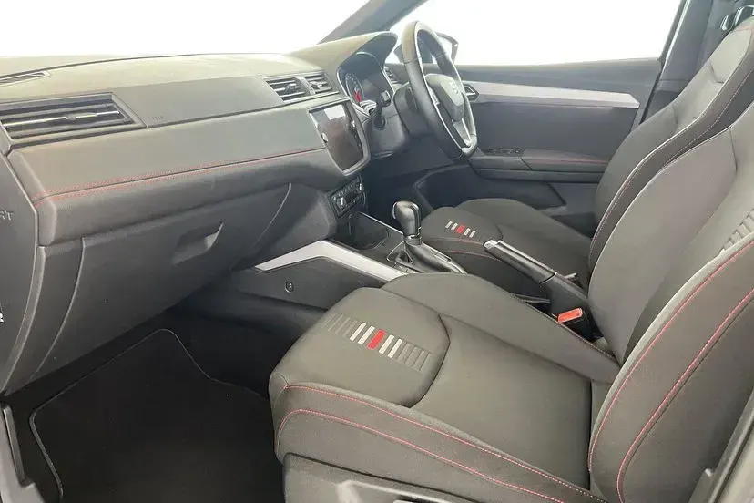 Used Seat Arona FR 113 HP (83 kW) 2019 Magnetic grey SUV