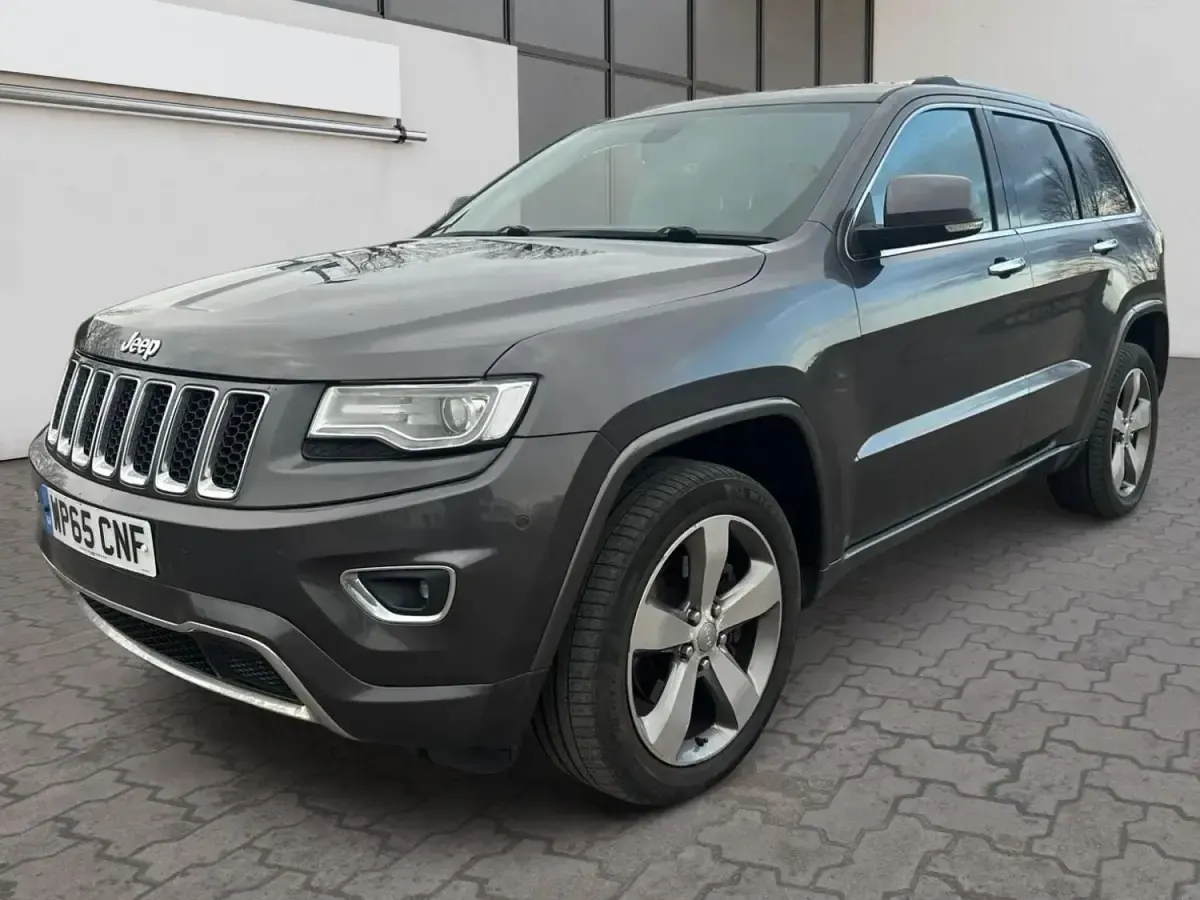 Begagnad Jeep Grand Cherokee Overland 2015 Grå SUV