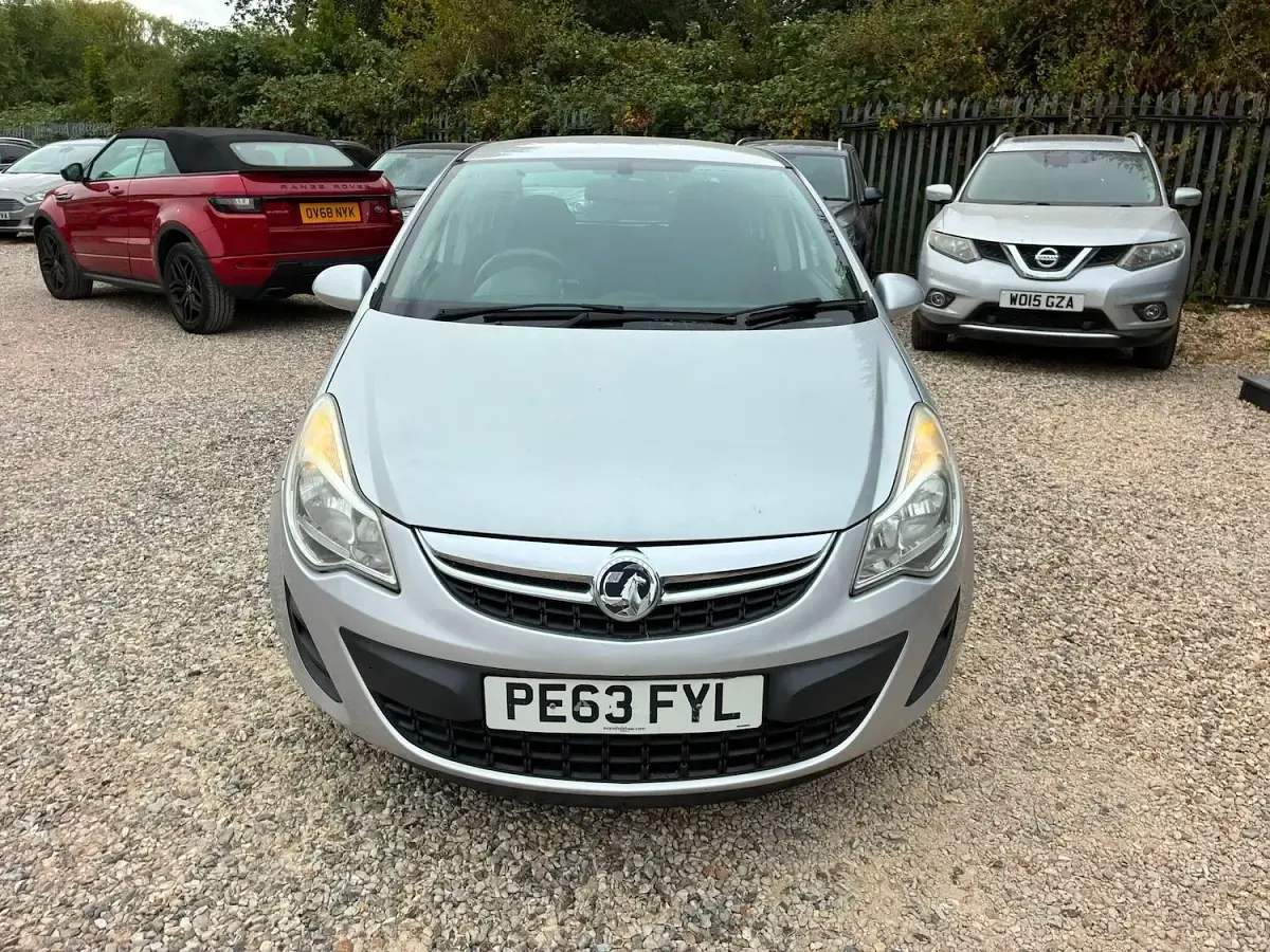 Used Vauxhall Corsa S 83 HP (61 kW) 2013 Silver Hatchback