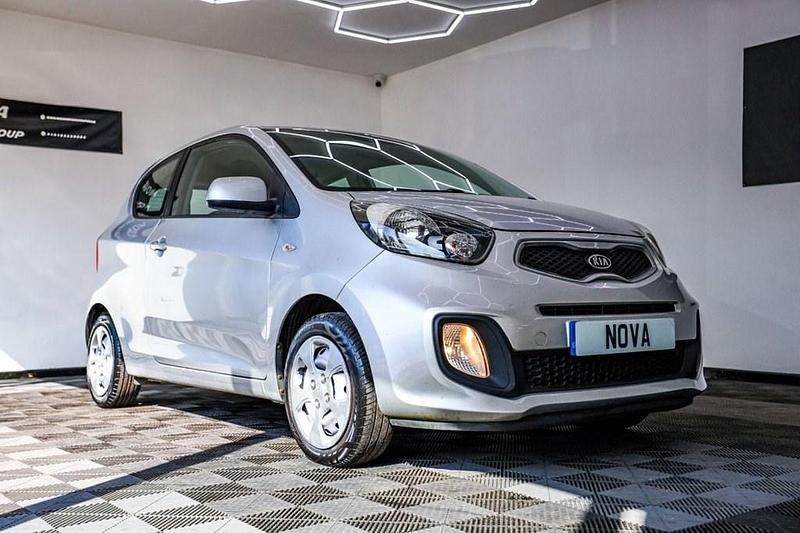 Used Kia Picanto 68 HP (50 kW) 2012 Silver Hatchback