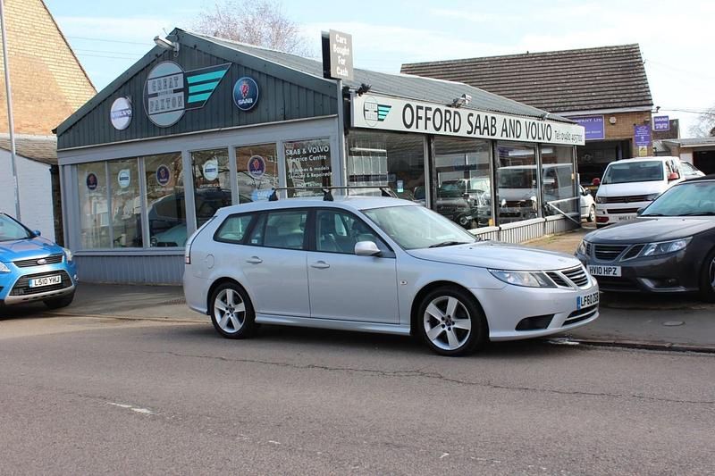 Begagnad Saab 9-3 150 HK (110 kW) 2010 Silver Kombi