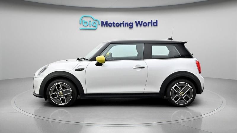 Used Mini Cooper SE Hatch 133 kW (181 HP) 2023 Hatchback