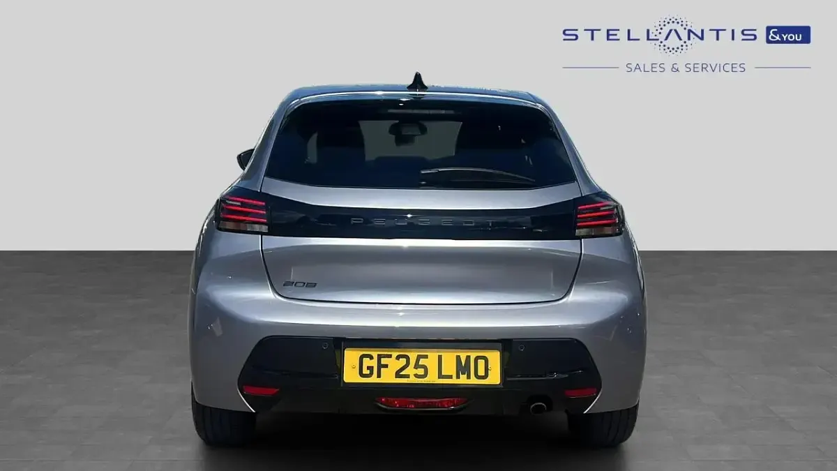 Used Peugeot 208 Allure 99 HP (72 kW) 2025 Grey Hatchback
