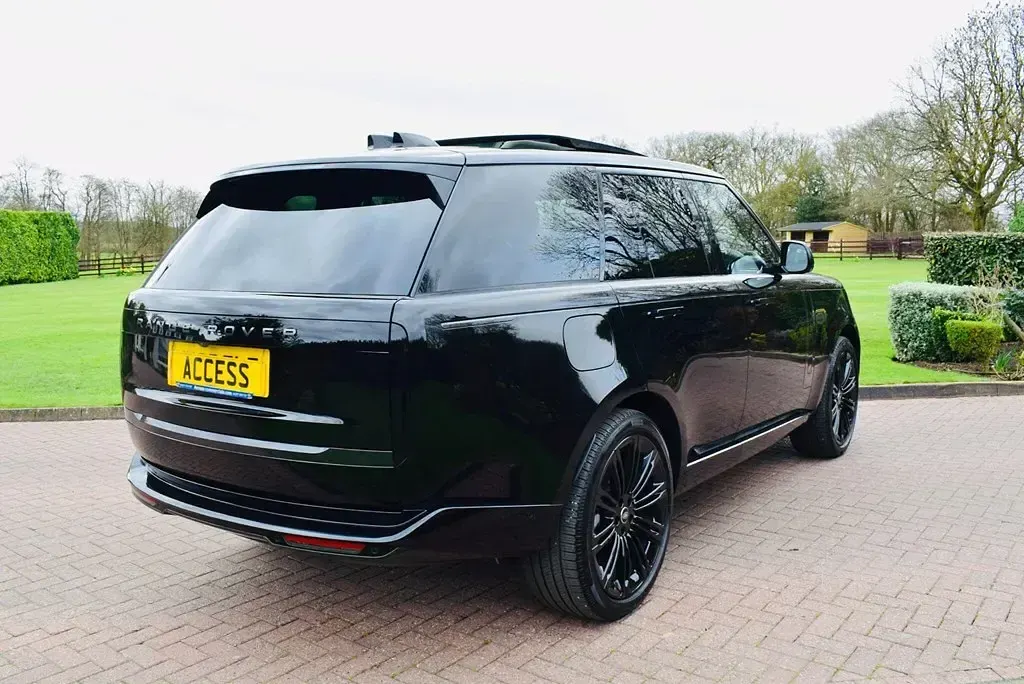 Used Land Rover Range Rover HSE 2025 Black SUV