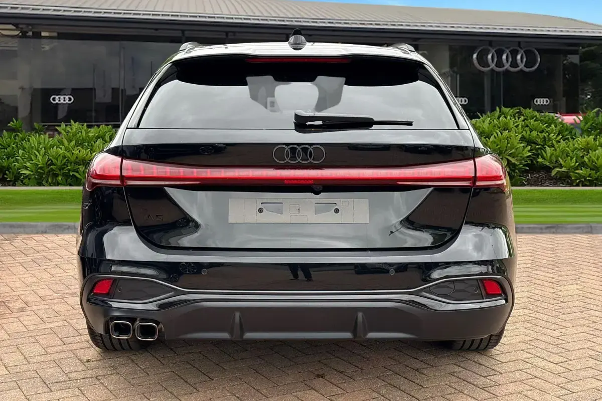 New Audi A5 Black Edition 204 HP (150 kW) 2026 Black Estate