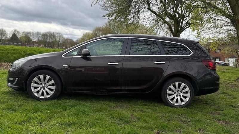 Second-hand Vauxhall Astra 2013 Maro Break