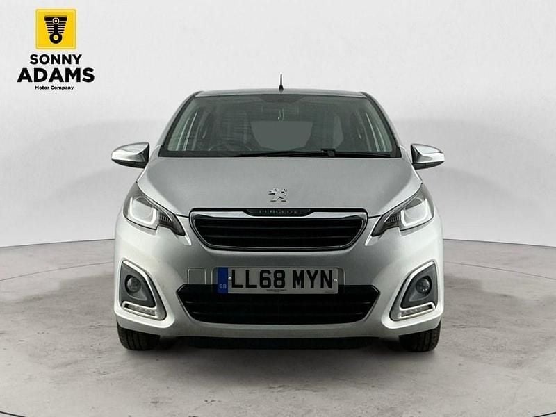 Used Peugeot 108 Collection 72 HP (52 kW) 2018 Silver Hatchback