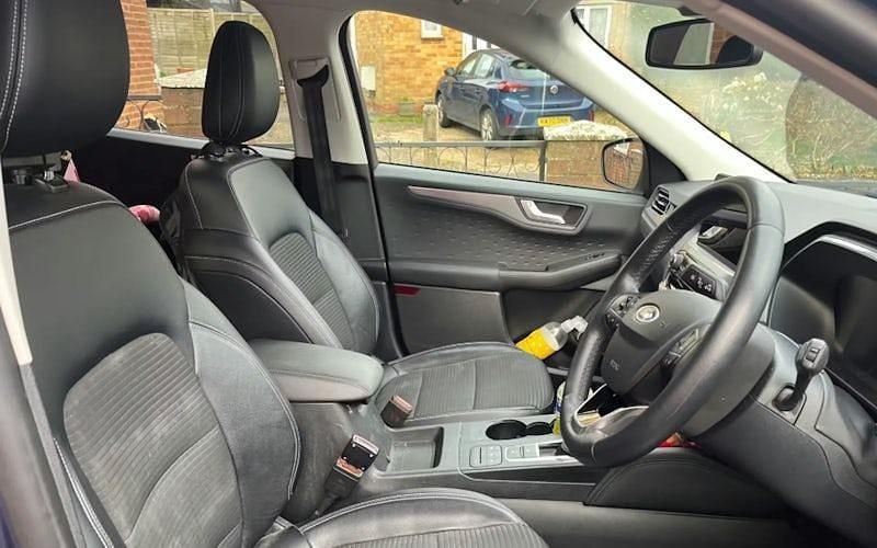 Used Ford Kuga Titanium 120 HP (88 kW) 2021 Blue SUV