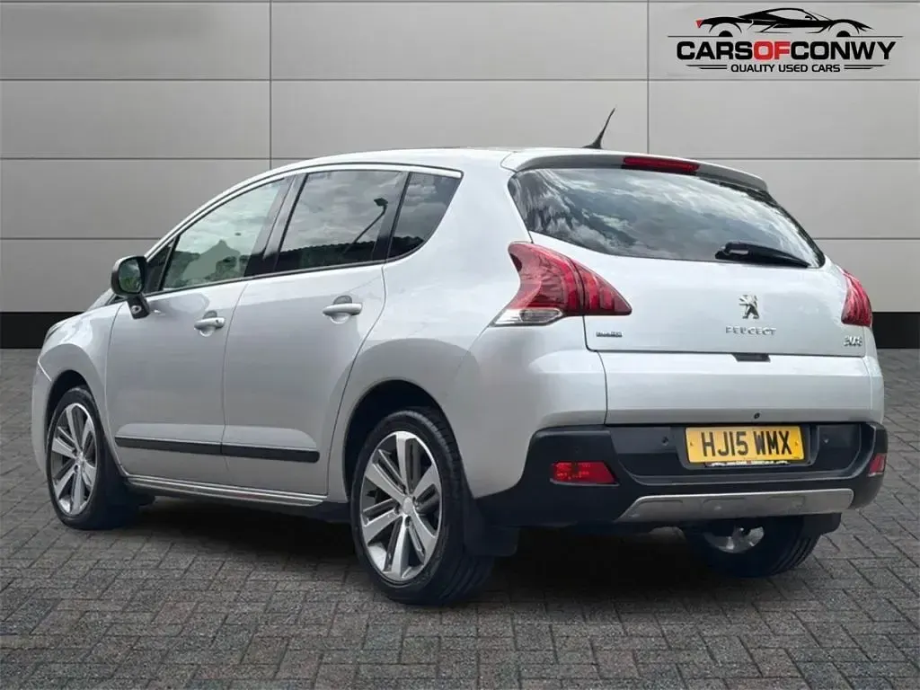 Used Peugeot 3008 Allure 120 HP (88 kW) 2015 Silver Estate