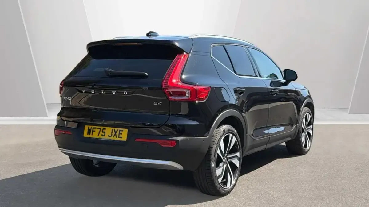 Used Volvo XC40 Ultra 197 HP (144 kW) 2026 SUV