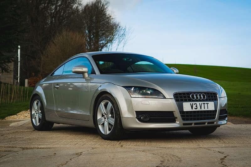 Used Audi TT 197 HP (144 kW) 2010 Beige Coupe