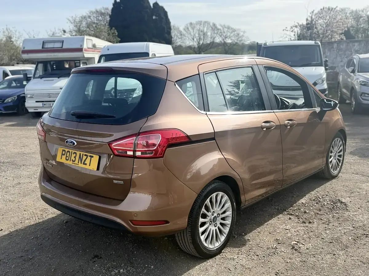 Used Ford B-MAX Titanium 95 HP (69 kW) 2013 Gold MPV