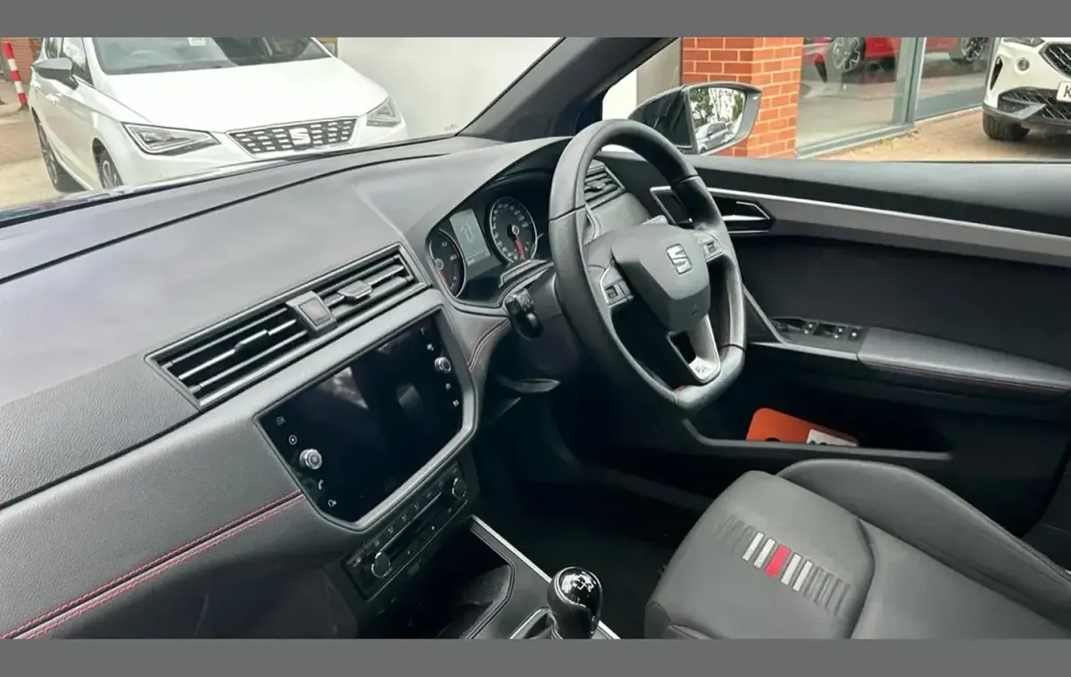 Used Seat Arona FR 115 HP (84 kW) 2019 Blue SUV