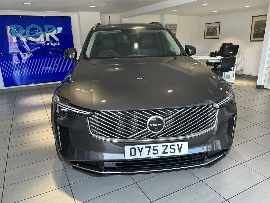Used Volvo XC90 Ultra 250 HP (183 kW) 2025 Grey SUV