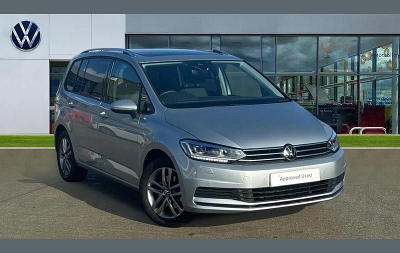 Used VW Touran Match 150 HP (110 kW) 2025 Silver MPV
