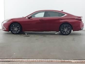Used Lexus ES300H 218 HP (160 kW) 2022 Red Sedan