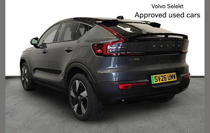 Usado Volvo EC40 Plus 300 kW (408 HP) 2026 Verde SUV
