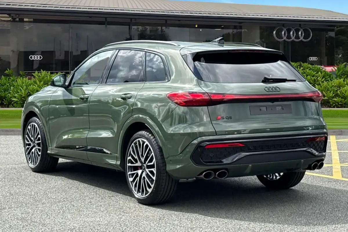 New Audi SQ5 Advanced 2026 Green SUV